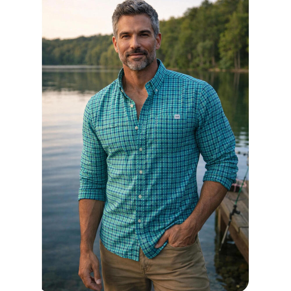 Field & Stream Men's Size SM Long Sleeve Fishing Button-Down Shirt - Teal Plaid